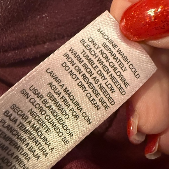 Women's  burgundy metallic Chico’s size 00 suede-like Jeans - Picture 9 of 10